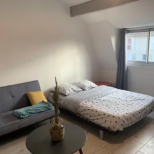 https://joli-studio-avec-garage-priv.midi-pyreneeshotels.com